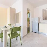1 Bedroom Cozy In Apartmán Grebaštica