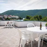 Apartmán 1 Bedroom Cozy In Grebaštica