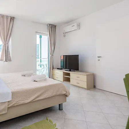 1 Bedroom Cozy In Apartman *