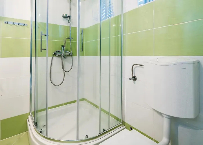 1 Bedroom Cozy In Grebaštica