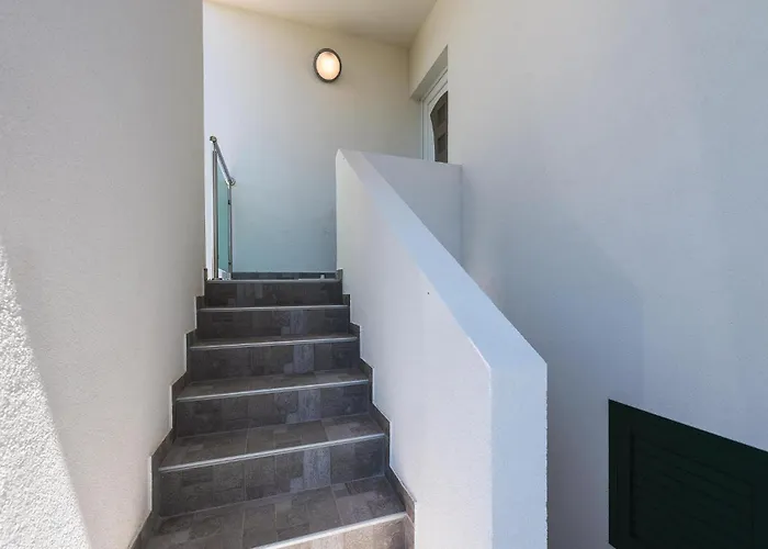 Appartement 1 Bedroom Cozy In Grebaštica